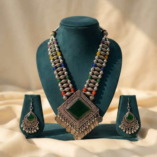 Oxidized Multicolor Green Pendant Necklace